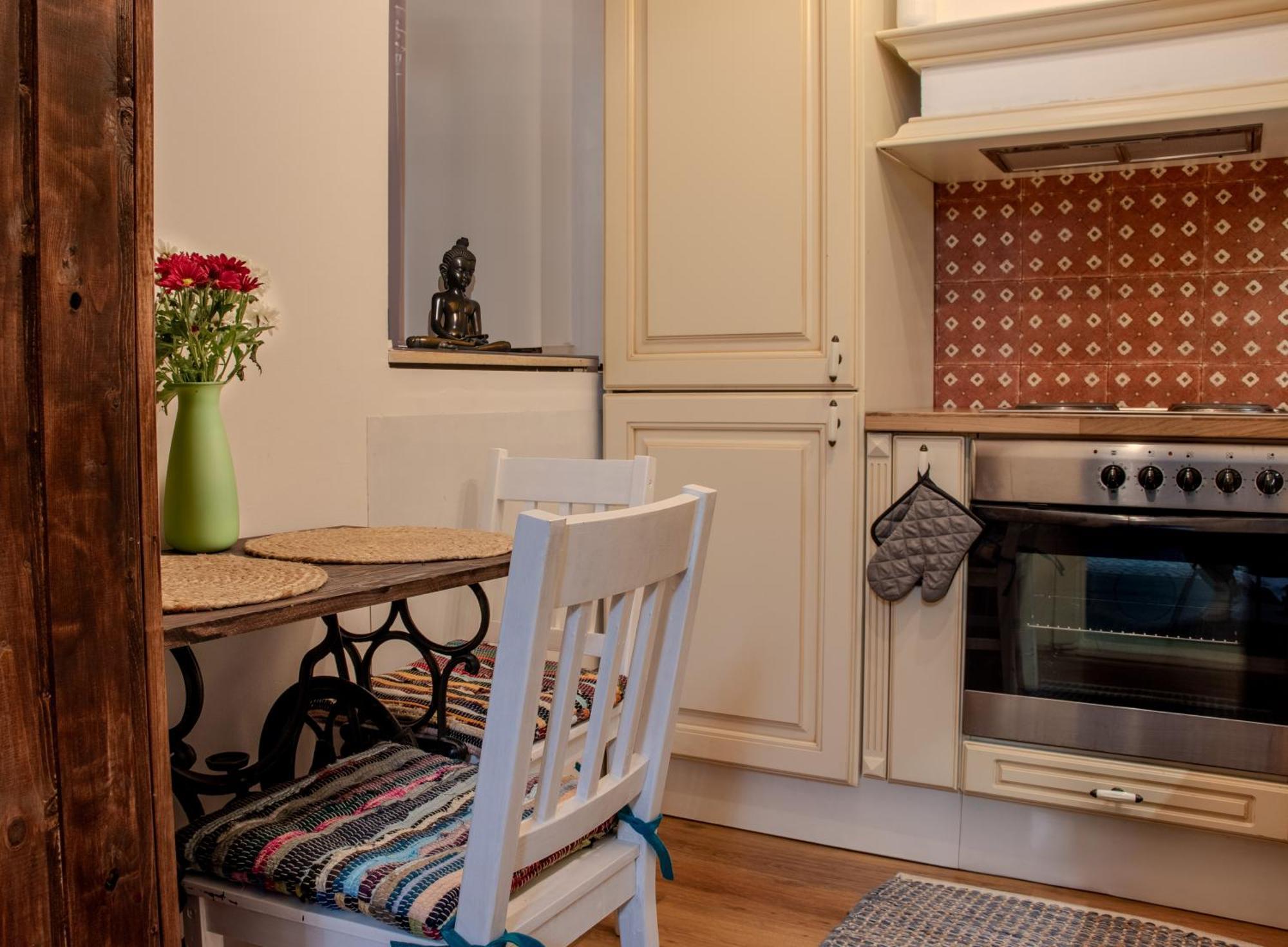 Old Town Apartment Craiova Eksteriør billede