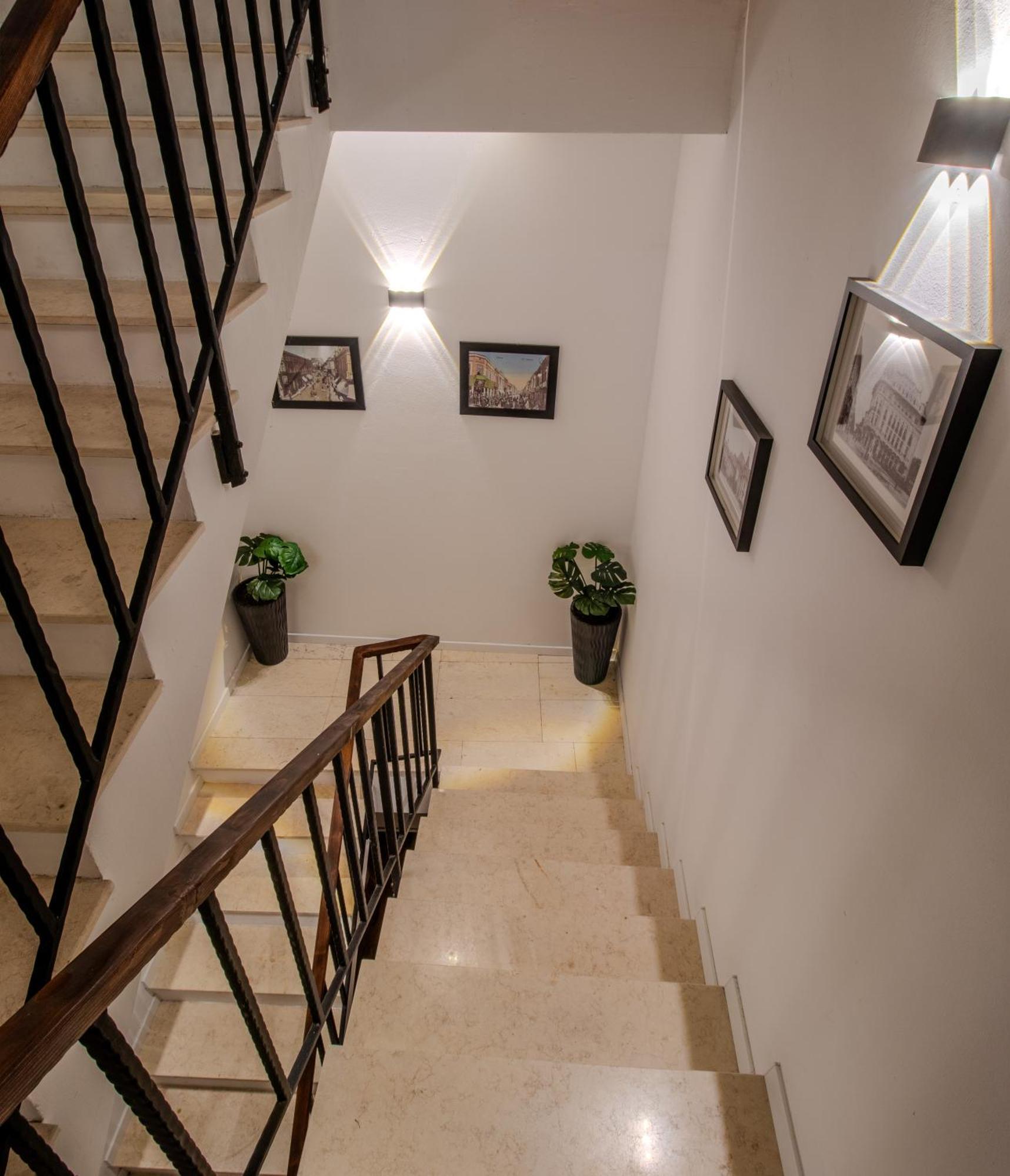 Old Town Apartment Craiova Eksteriør billede